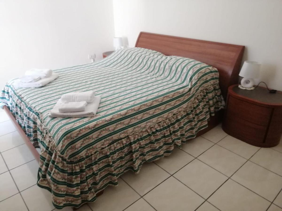Accomodation Little Smile Napoli Esterno foto
